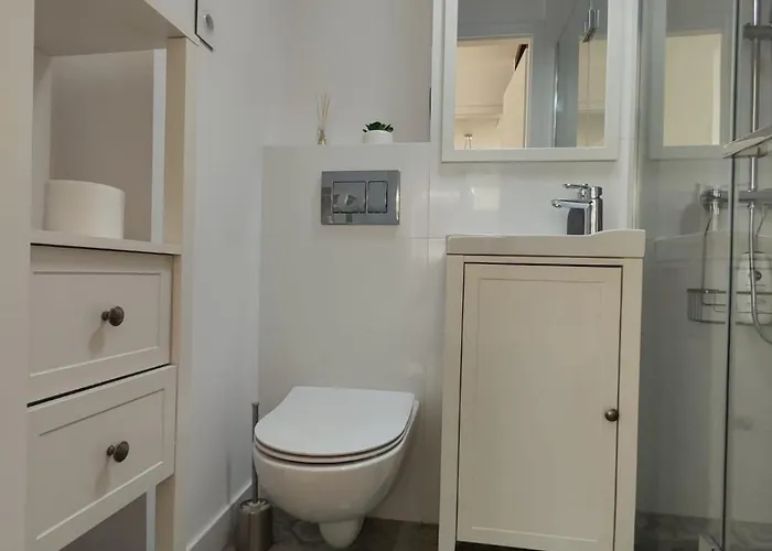 Central With A View Apartman *